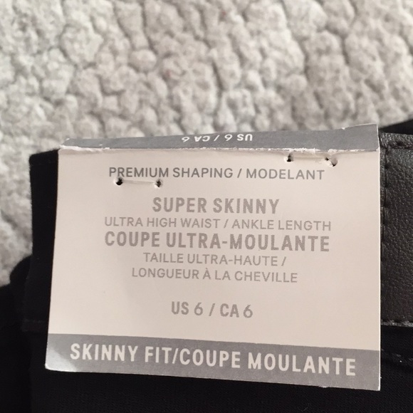 H&M Black Super Skinny Jeans! NWT! - Picture 2 of 4